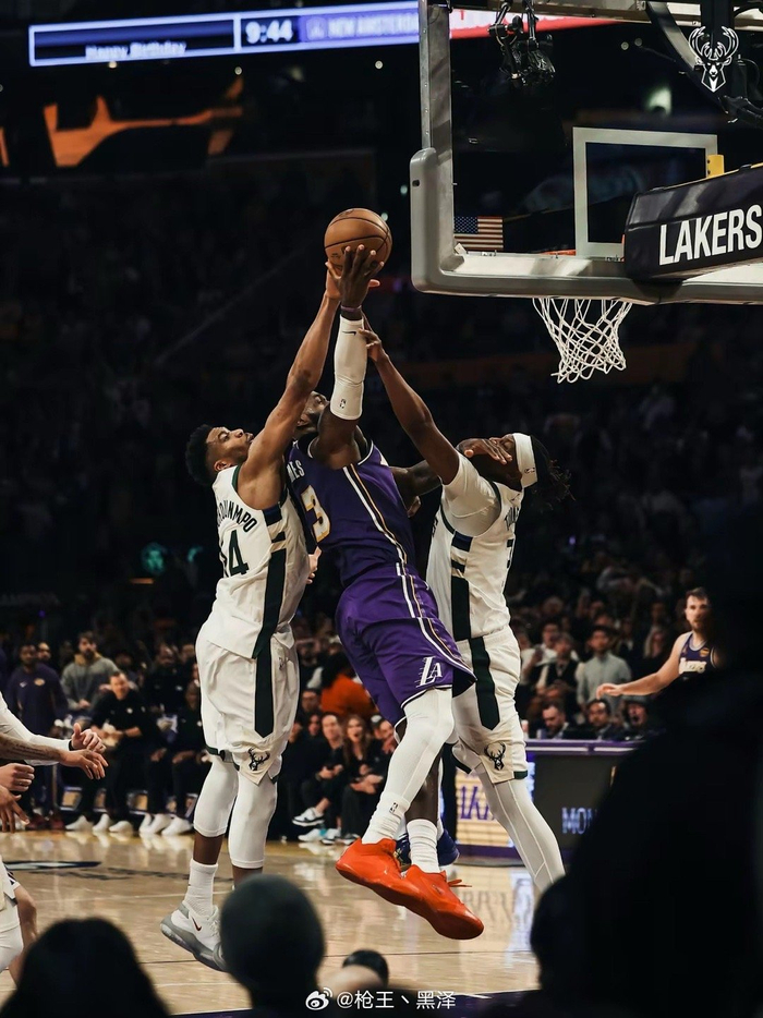  字母哥扣篮集锦高清 